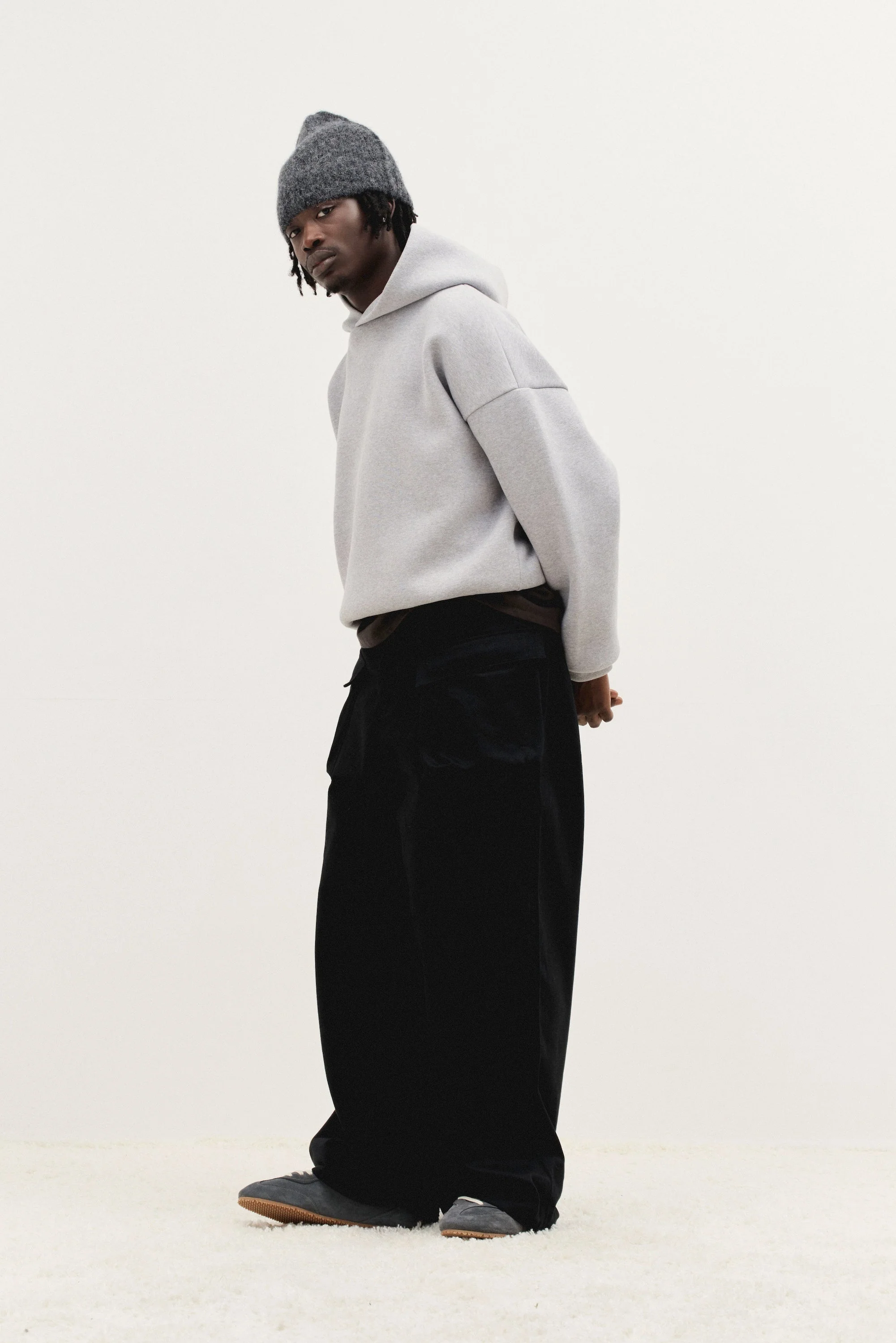 V2 Hoodie in Cloud - Image 3